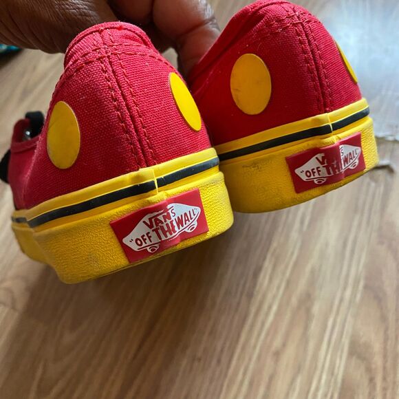 Vans Disney Mickey Mouse Skater Sneakers: Size 6M or 7.5 W - Picture 6 of 12